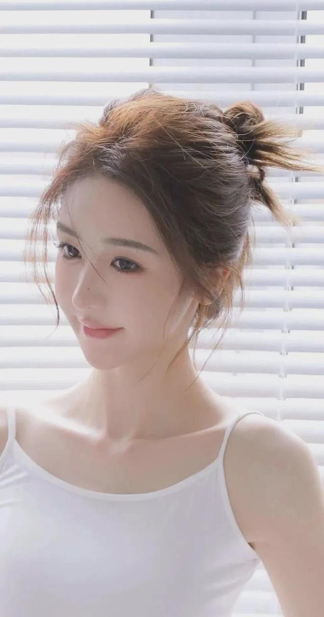 综合站安装版V9612 - 月亮站开元棋牌试玩欧美综合站 - 欧美(图1)